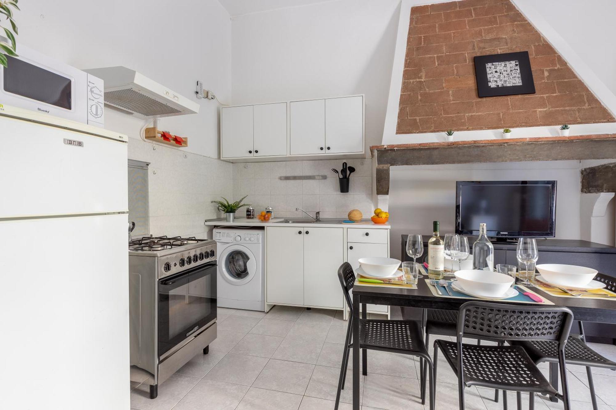 Pisa Bright Apartment Near The Airport Exterior photo